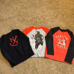 Boys Gap Halloween shirts & sweatshirt size 6-7